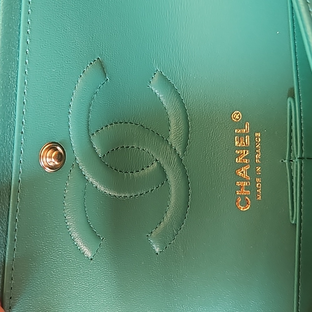 Chanel Handbag - Picture 9 of 9